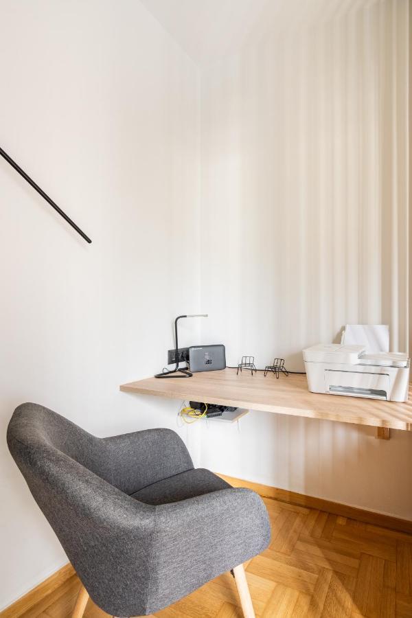 Athena Blue Lux Apartments 2Br 2Ba With City Skyline View, Near Kolonaki Athens Ngoại thất bức ảnh