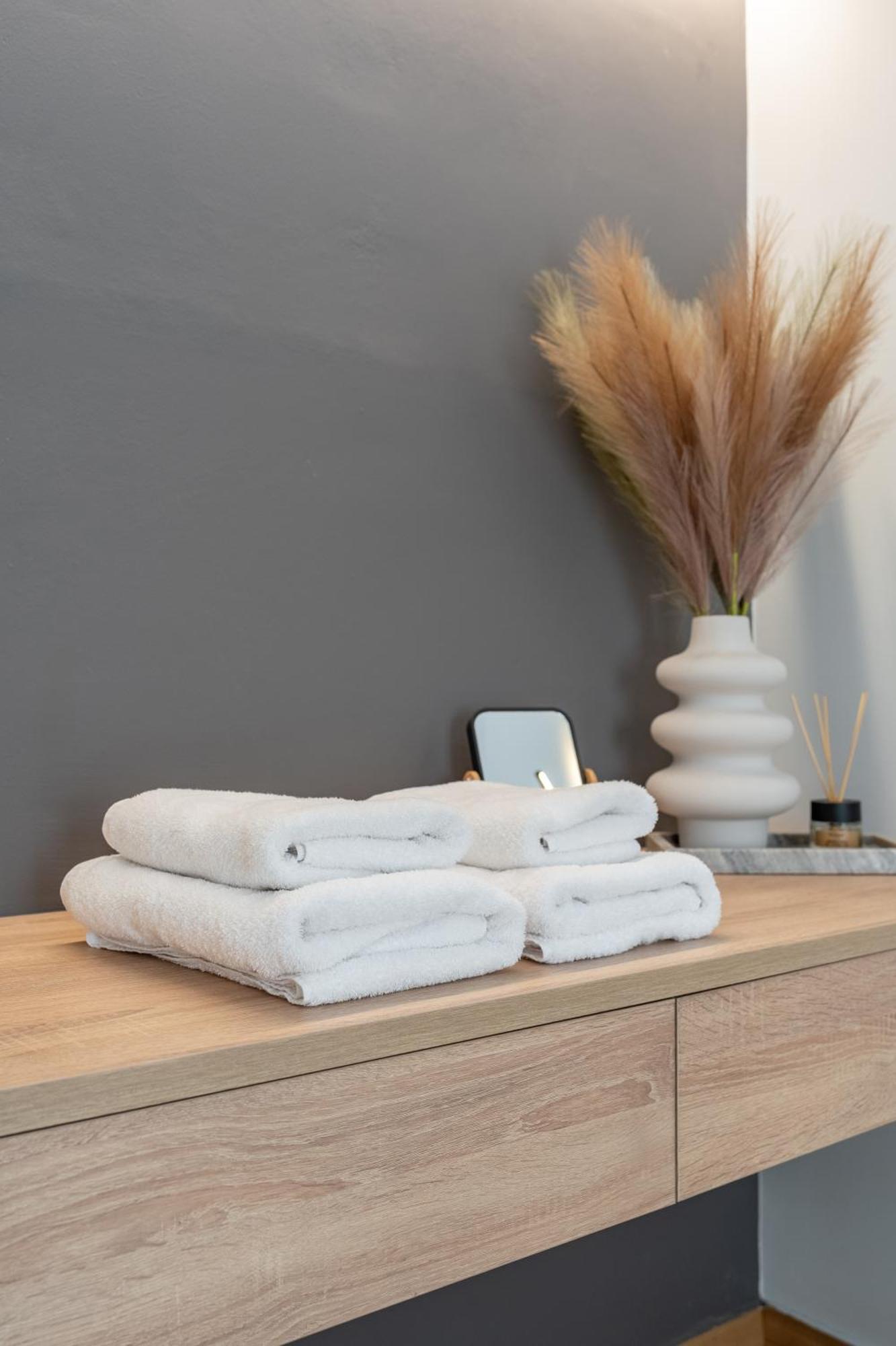 Athena Blue Lux Apartments 2Br 2Ba With City Skyline View, Near Kolonaki Athens Ngoại thất bức ảnh
