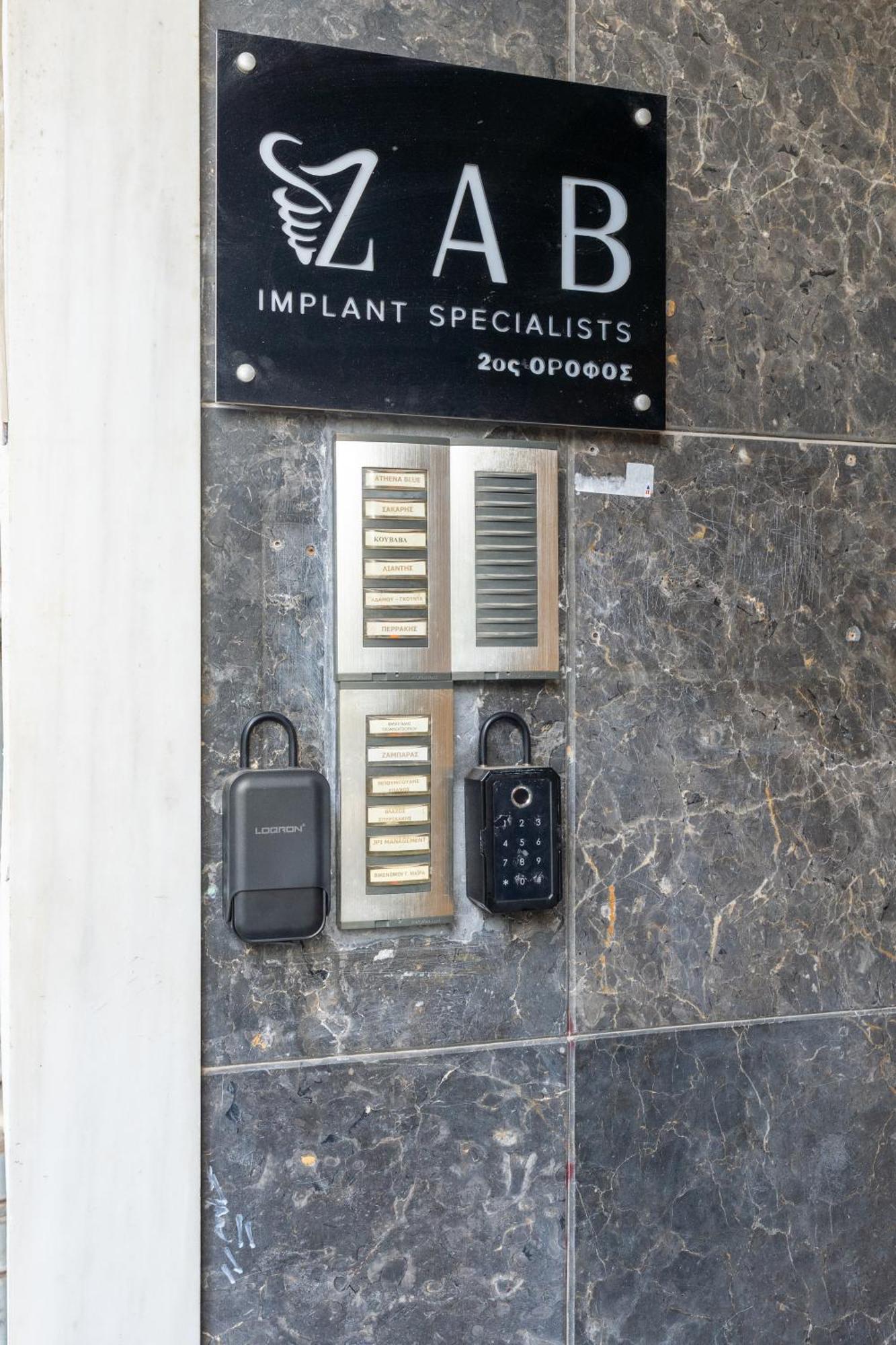 Athena Blue Lux Apartments 2Br 2Ba With City Skyline View, Near Kolonaki Athens Ngoại thất bức ảnh