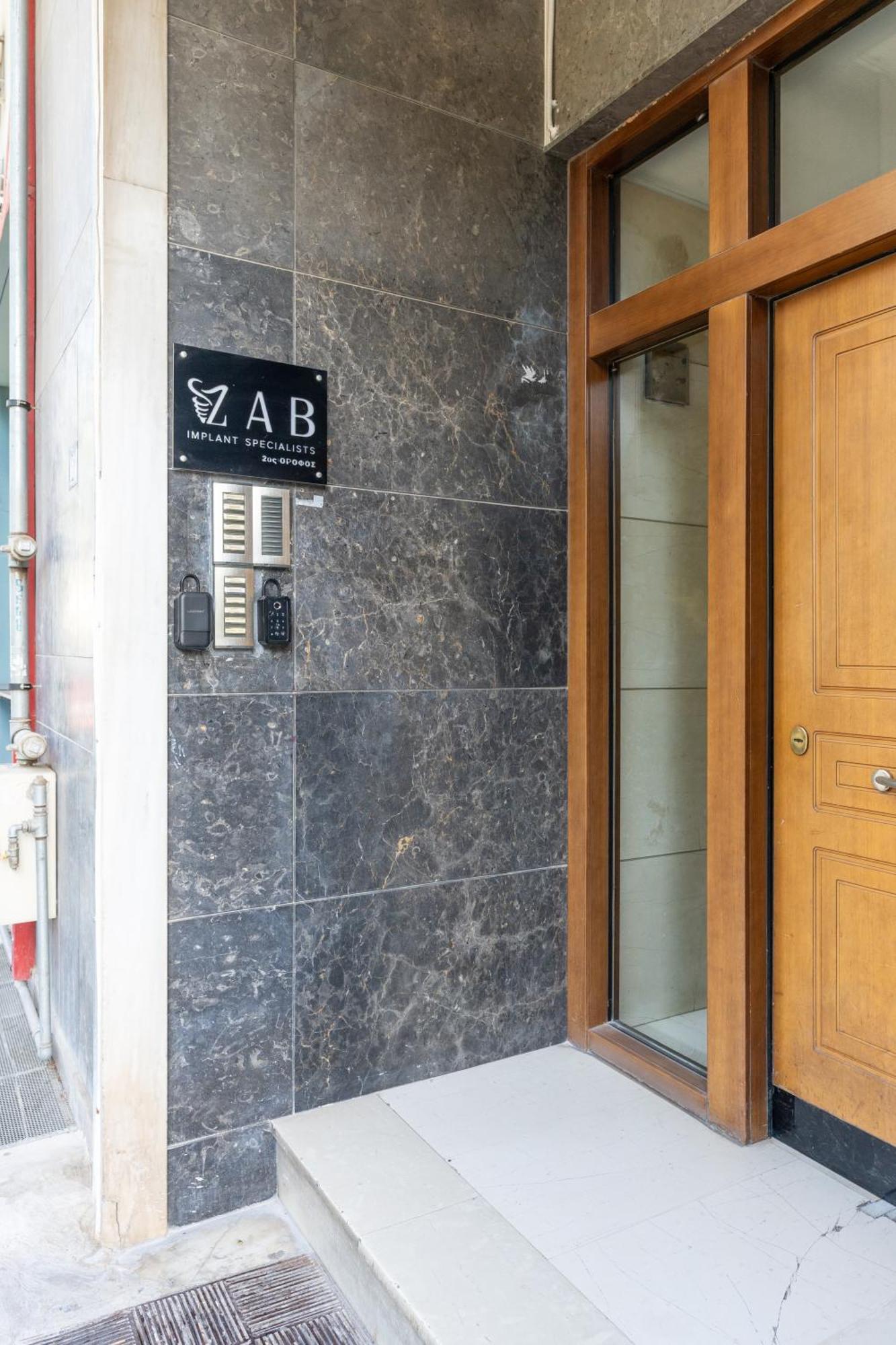 Athena Blue Lux Apartments 2Br 2Ba With City Skyline View, Near Kolonaki Athens Ngoại thất bức ảnh
